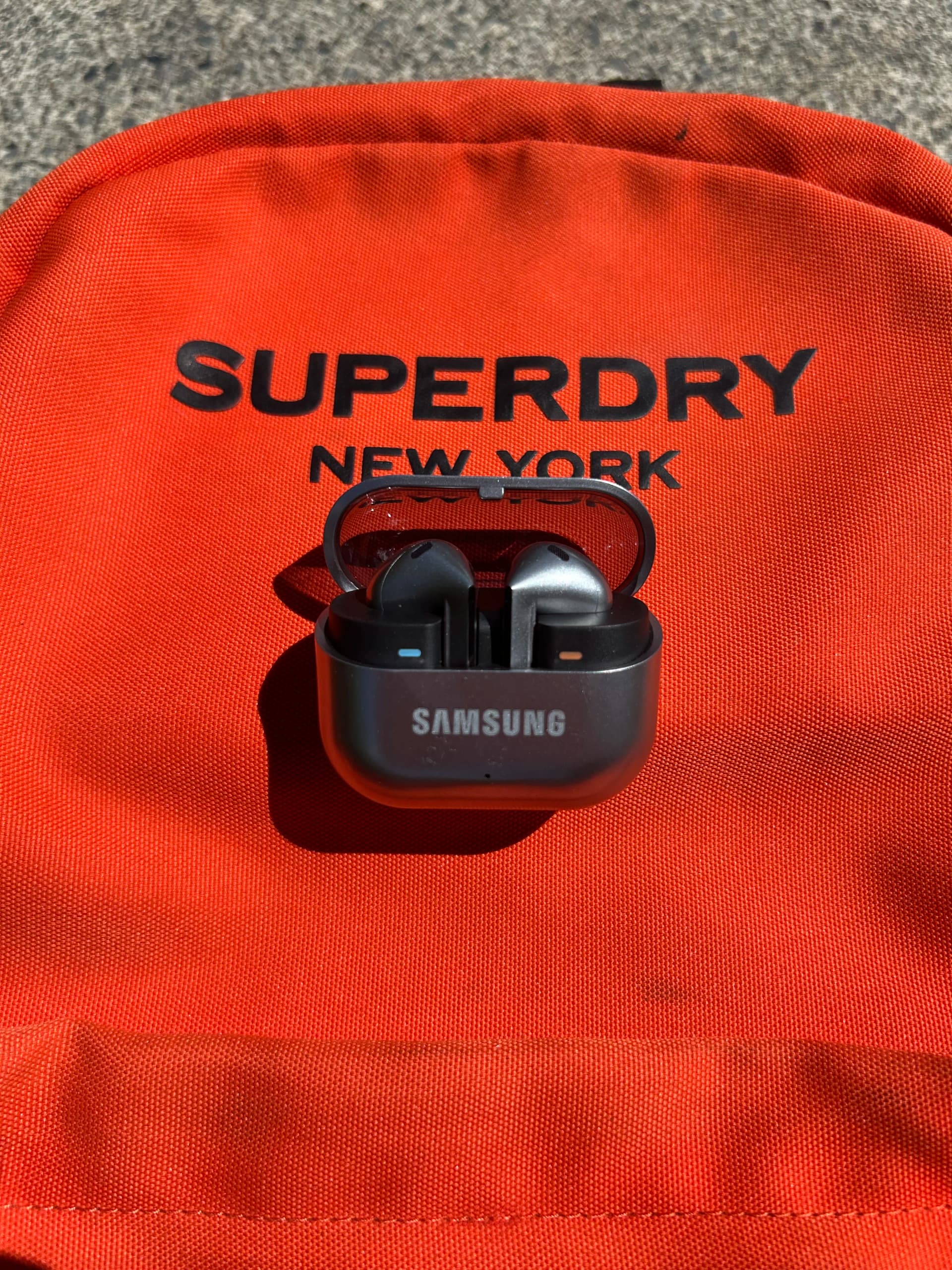 SAMSUNG GALAXY BUDS 3